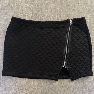 Black Quilted Skirt with Zipper Detail